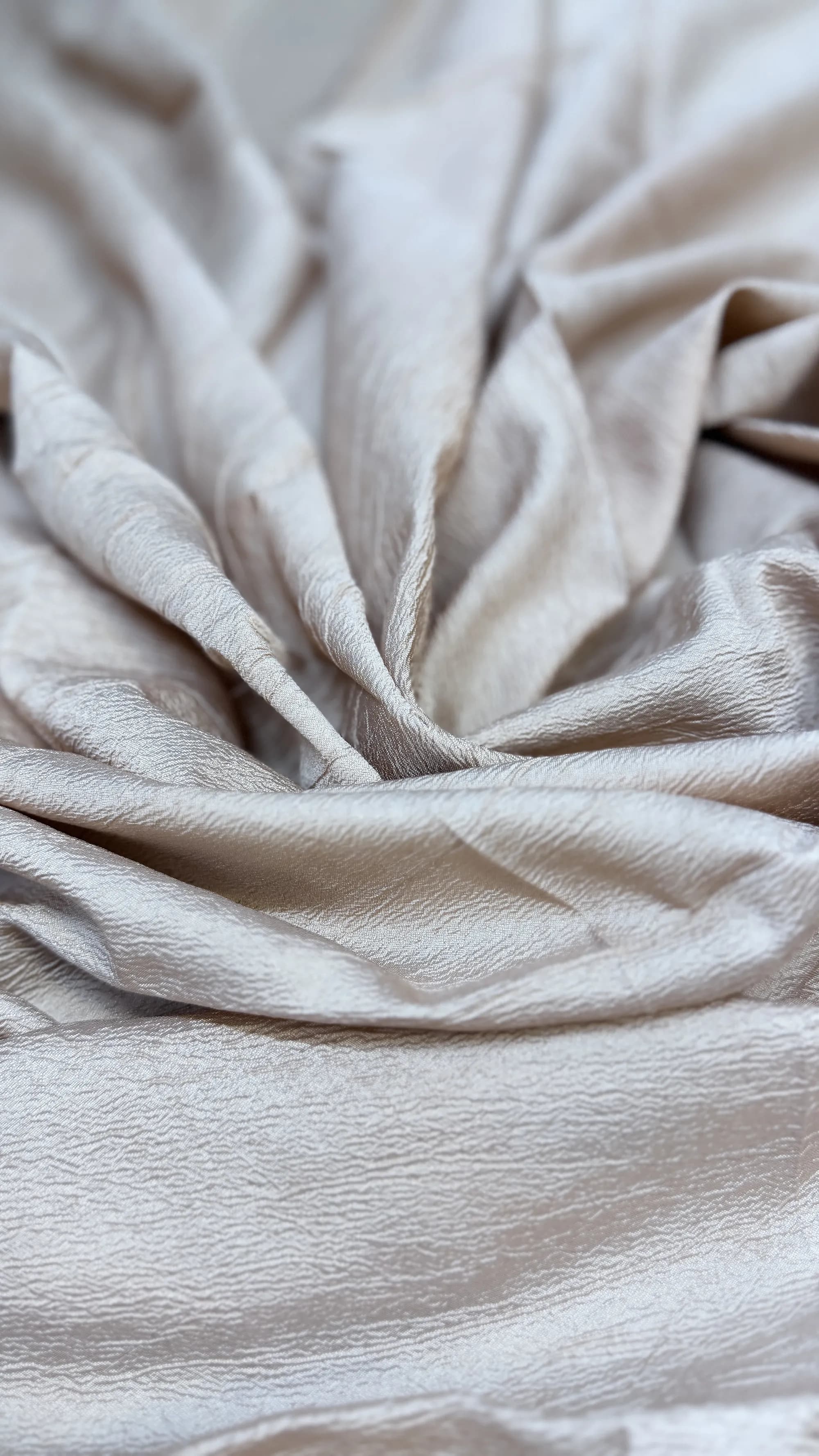 Opera fabric detail 4